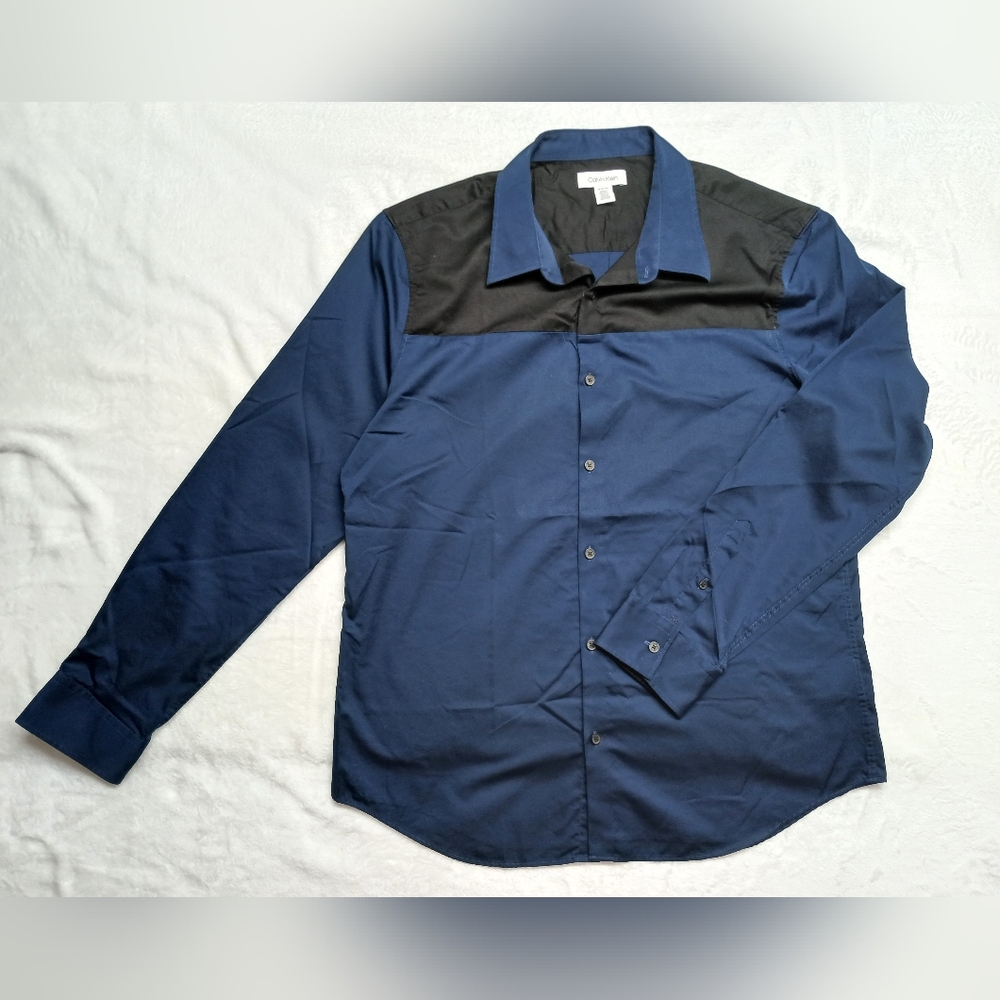 Calvin Klein Men's Blue and Black Dress Shirt Size XL